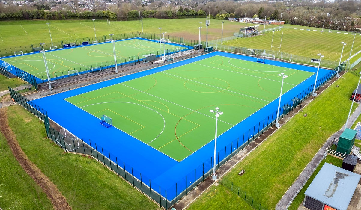 New worldclass playing surface in Basingstoke South Central Hockey